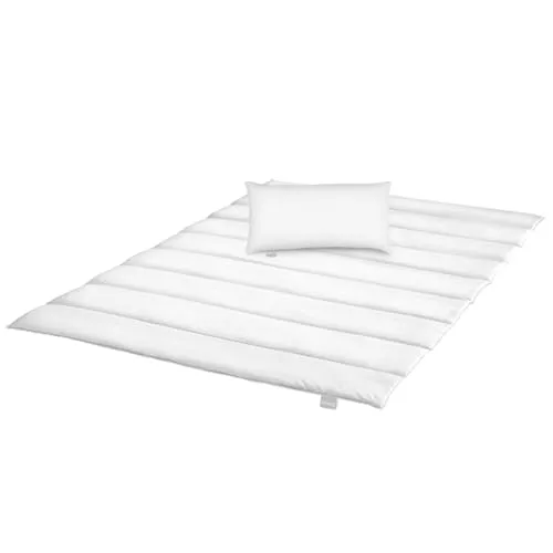 Liebling 4 Jahreszeiten Bettdecke Set 135x200 cm mit Kissen 40x80 cm - 2-teiliges Bettenset aus weicher Mikrofaser, ideal für alle Jahreszeiten. Waschbar bis 40 Grad und trocknergeeignet. Made in EU mit langlebiger Qualität und allergikerfreundlichem Material.