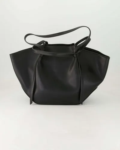 Seidenfelt Ryd Shopper Tasche 54 cm schwarz – Stilvoll & Geräumig - Die Seidenfelt Ryd Shopper Tasche 54 cm in Schwarz vereint elegantes Design mit großzügigem Stauraum. Ideal für den Alltag und stilvolle Auftritte.