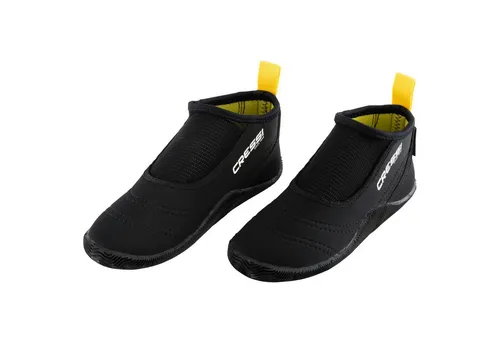 Cressi Aquatrek Boots Black S (EU 38/39) - Bequeme Wasserschuhe für Erwachsene - Vielseitige Wasserschuhe für Erwachsene, ideal für Strand, Schwimmen und Wassersport. Rutschfeste Gummisohle für sicheren Halt und schnelles Trocknen dank atmungsaktivem Neopren. Praktisches An- und Ausziehen, auch für Flossenschuhe geeignet.