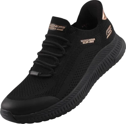 Skechers Slip-ins BOBS Squad 4 Dire Step Damen Sneaker Schwarz - Sportliche Slip-On-Sneaker mit einem bequemen, sockenähnlichen Gefühl. Die innovative Hands Free Slip-Ins Funktion sorgt für einfaches An- und Ausziehen. Aus 100% veganen Materialien, maschinenwaschbar und mit Memory Foam für optimalen Komfort.