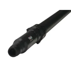 Vikan Teleskopstiel aus Aluminium mit Wasserdurchlauf - Teleskopstäbe für flexible Längenanpassung von 1600 - 2780 mm, ergonomisch und robust für eine angenehme Handhabung.