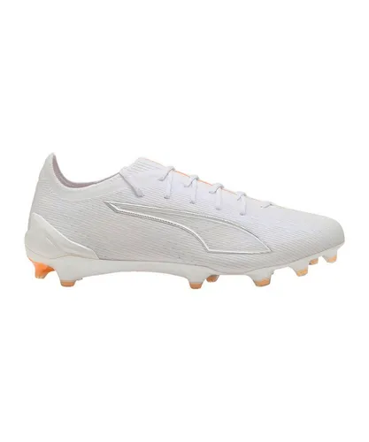 Puma Ultra 6 Ultimate FG - puma white/puma white - Fußballschuhe für höchste Geschwindigkeit und Kontrolle, hergestellt aus 50 % recycelten Materialien. Ideal für umweltbewusste Spieler, die blitzschnelle Beschleunigung und präzise Ballkontrolle suchen.