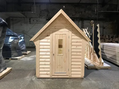 Woodpro Finnische Gartensauna SC4001 - Hochwertige Trockensauna für 2-3 Personen, aus massivem Kiefernholz. Einfache Montage und rutschsichere Fläche bieten Komfort im Außenbereich.
