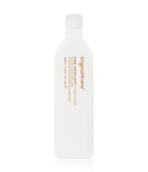 O&M Fine Intellect Conditioner 350 ml - Hochwertiger Conditioner für feines Haar, schützt die Farbe und verleiht Volumen mit natürlichen Inhaltsstoffen wie Lilly Pilly-Extrakt und pflanzlichem Protein.