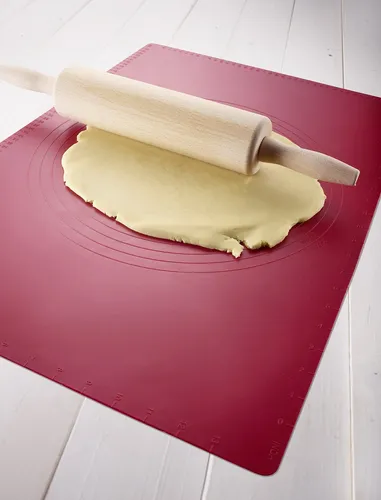 WESTMARK Teig-Ausrollmatte, Silikon, rot 30182260 - Sonstiges Backzubehör mit Antihaft-Effekt und praktischen Kreis-Reliefs für perfekte Kuchenböden, inklusive Maßeinheiten in cm & inch.