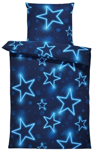 One Home Bettwäsche Winter Thermofleece 3-teilig Sterne blau - Kuschelige 3-teilige Bettwäsche aus hochwertigem Thermofleece für warme Nächte. Mit modernem Sternedesign und praktischem Reißverschluss für einfachen Bezugwechsel.