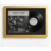 K-Möbel Schallplatten Rahmen Gold 40x60cm mit Passepartout - Eleganter Schallplattenrahmen aus Echtholz, ideal für die Präsentation von Vinyl und Cover. Hochwertige Materialien sorgen für maximale Stabilität und lange Freude an Ihrer Sammlung.