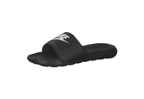 Nike Victori One Herren Badeschlappen Schwarz/Weiß - 17 - Bequeme Nike Victori One Herren Slides für jeden Anlass. Mit weichem Schaumstoff und konturiertem Fußbett bieten sie optimalen Tragekomfort und sicheren Halt. Ideal für Freizeit und Alltag.