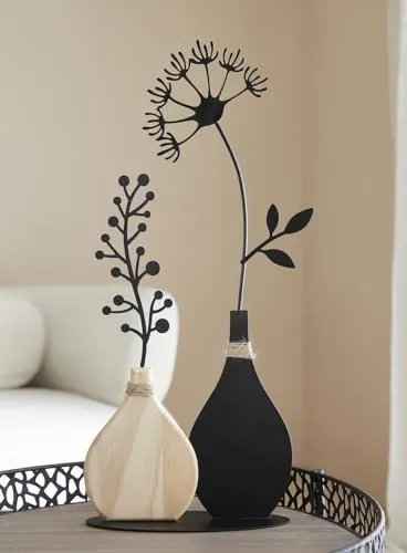 Dekoobjekt Vasen aus Metall und Holz, 47 cm hoch - Sammlerfiguren, stilvolle Tischdeko aus mattschwarzem Metall und naturbelassenem Holz, verziert mit Sisalschnur – ein elegantes Highlight für jedes Zuhause.