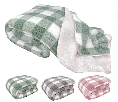 heimtexland ® Kuscheldecke Sherpa Fell in grün von Heimtexland