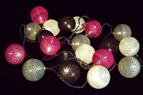 Stoff Ball Batterielichterkette 3xAA, 20`er LED Kugel Lichterkette - grau/braun