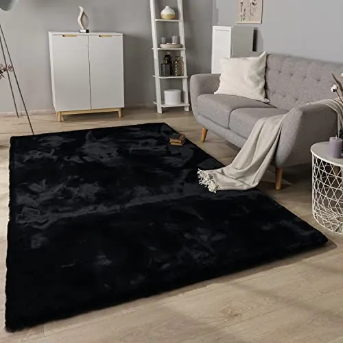 Paco Home Hochflor Teppich 200x290 cm - Flauschiges Kunstfell in Schwarz - Moderne Hochflor Teppiche für Wohnzimmer und Schlafzimmer, mit weichem, schadstoffgeprüften Polyester. Ideal für gemütliche Atmosphäre und Fußbodenheizung geeignet.
