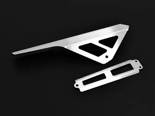 ZIEGER Kettenschutz für BMW G 650 X (2006-2009) - Silber - Kettenschutz für BMW G 650 X, aus robustem Edelstahl gefertigt. Schützt die Kette vor Schmutz und verleiht deinem Motorrad eine edle Optik. Einfache Montage und perfekte Passform.