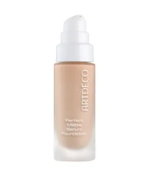 ARTDECO Perfect Matte Serum Foundation nude beige - 20 ml für einen perfekten Teint - Erlebe die perfekte Kombination aus Pflege und Make-up! Diese samtig-matte Foundation bietet langanhaltende Deckkraft und ein angenehmes Hautgefühl, ideal für ein natürliches, strahlendes Finish.