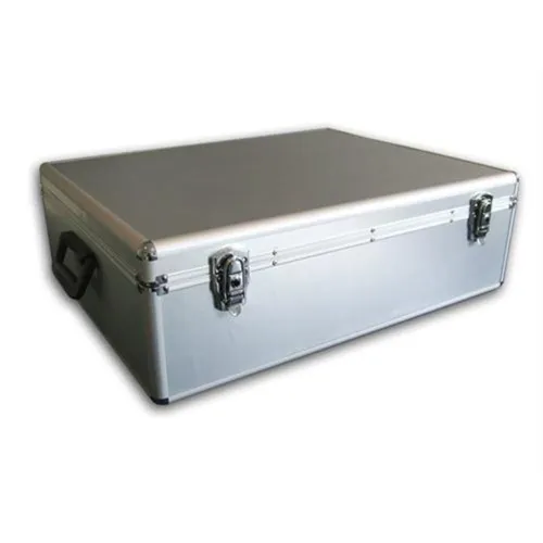 Aluminium CD Koffer für 1000 CDs - Silber - Medientaschen, Hüllen & Etuis - Robuster Koffer mit abschließbarem Design und rutschfesten Füßen für sicheren Stand, ideal für die sichere Aufbewahrung und den Transport von CDs.