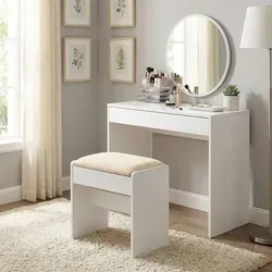 VASAGLE Schminkhocker aus Samt, gepolsterter Sitzhocker, modern und vielseitig - Weiß - Eleganter Schminkhocker mit weichem, gepolstertem Sitz für hohen Komfort. Rutschfeste Füße sorgen für Stabilität. Ideal für Beauty-Routine, als Fußbank oder zusätzliche Sitzgelegenheit. Schneller Aufbau dank einfacher Anleitung.