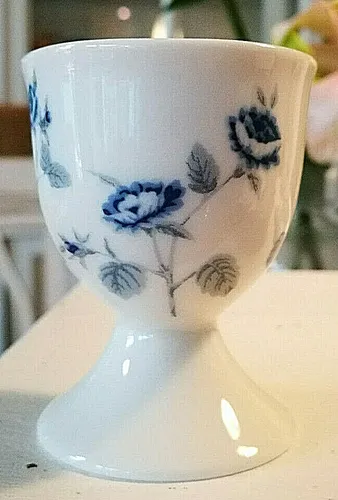 Green Gate Eierbecher Charlotte white Shabby Vintage Landhaus Blumen blau Egg