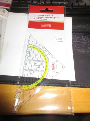 BRUNNEN Geometrie-Dreieck 16,0 cm in weiß von BRUNNEN