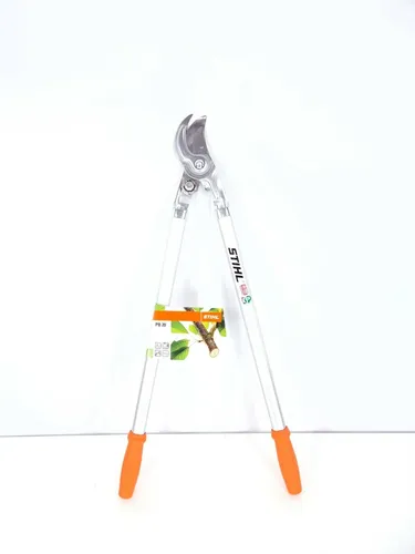Stihl PB 20 Profi Astschere - Handwerkzeug-Zubehör mit 42 mm Schneiddurchmesser, geschwungene Stahlklingen für präzises Trimmen und lange Lebensdauer durch korrosionsbeständige Verchromung.