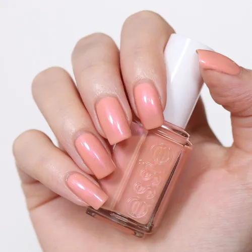 Nagellack Essie, Nr. 616 pinkles out,  zarter Pfirsichton Schimmer, 13,5ml  NEU.