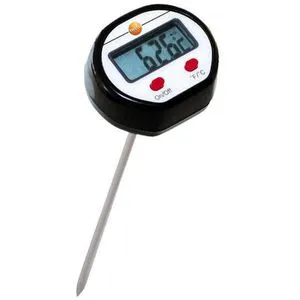TESTO 0560 1110 - Digital-Einstechthermometer - Temperatur- / Feuchtemessgeräte: Präzise Messungen von -50 bis +150 °C, ideal für Lebensmittelkontrollen und Laboranwendungen, kompakt und mobil mit praktischem Halte-Clip.