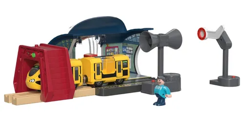 Playtive Interaktiver Bahnhof U-Bahn Zug mit Magnet Anhänger