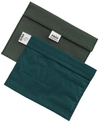 FRIO Expedition Diabetiker Insulin Kühltasche 15 x 21 cm Grün | Für bis zu 9 Insulin Pens | Kühlt mit kaltem Wasser I Keine Kühlakkus notwendig | Wiederverwendbar