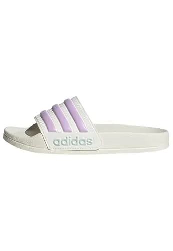 adidas Sportswear SHOWER ADILETTE Badesandale lila|weiß 36 EU - Kinder-Badeschuhe mit cloudfoam Dämpfung für höchsten Komfort, ideal für Schwimmen und Strandbesuche. Fällt klein aus, bitte zwei Größen größer bestellen.