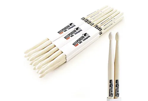 keepdrum 7A Hickory Drumsticks - 6 Paar - Drumsticks aus natürlichem Hickory für beste Balance und Haltbarkeit. Ideal für Einsteiger und Fortgeschrittene, mit warmem Klang und angenehmer Griffigkeit.