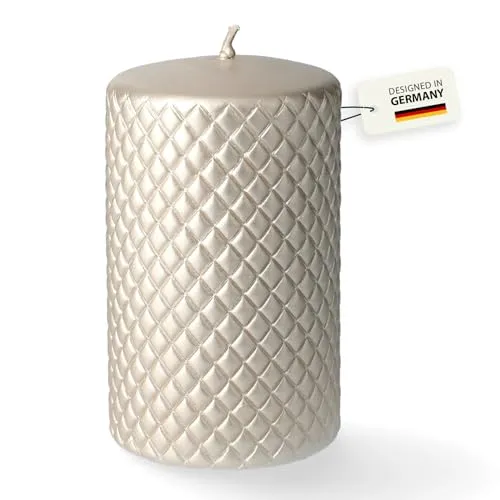 Stumpenkerze Barcelona | champagner | 7x11cm | Brenndauer: ca. 65 h | ohne Duft | Adventskerze | Deko Kerze für Weihnachten, Adventskranz