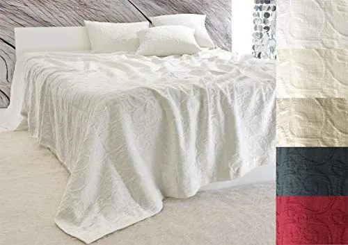 Edle Tagesdecke “Fleur“ 100% Baumwolle - Hochwertiger Bettüberwurf - Bettdecken in Matelassé-Verarbeitung, 100% Baumwolle, robust und pflegeleicht. Ideal für stilvolle Wohnräume, erhältlich in verschiedenen Farben und Größen.
