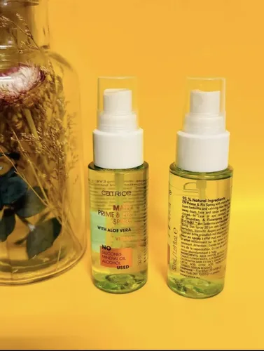 Spray zum Fixieren von Make-up von CATRICE