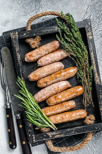 Original Nürnberger Rostbratwürstchen von Schlütter`s Echte 600g - Fleisch- & Geflügelkonserven, zarte und würzige Bratwürste aus Deutschland, ideal für Grillabende oder traditionelle Gerichte.