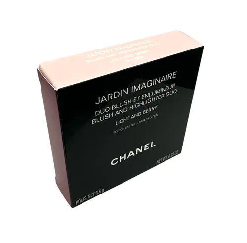 CHANEL Jardin Imaginaire Blush and Highlighter Duo 6,5g - Foundation für Damen, kombiniert zarten Beerenton und leuchtenden Highlighter für einen frischen, strahlenden Look mit leichter, seidiger Textur.