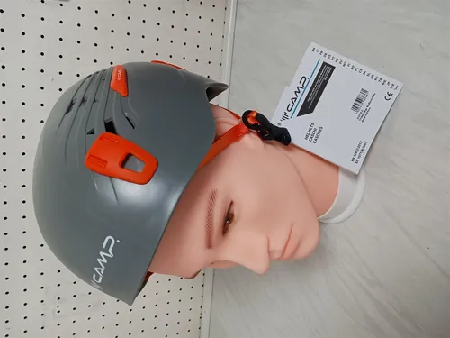 CAMP Titanium Unisex-Helm - Grau Gr. M-L 54-62cm - Hochwertiger Schutzhelm für Bergsportler, leicht und komfortabel, ideal für Kletterer und Alpinisten.