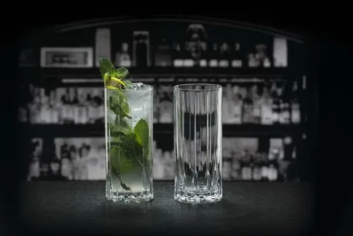 Riedel Bar DSG Highball Glas 2er Set - Hochwertige Cocktail- und Martinigläser aus Kristall, ideal für stilvolle Drinks in Küche und Esszimmer, transparentes Design für elegante Präsentation.