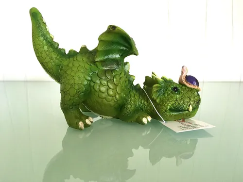 Drache mit Schnecke auf der Nase 837-9636 14x7x9cm lustiger Drache Frühlingsdeko