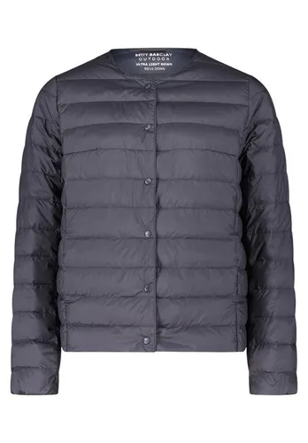 Daunen-Steppjacke Blau Größe 46 - Stilvolle Daunen-Steppjacke in Blau, figurumspielende Passform und praktische Nahttaschen. Ideal für die kalte Jahreszeit und kombiniert Komfort mit modernem Design.