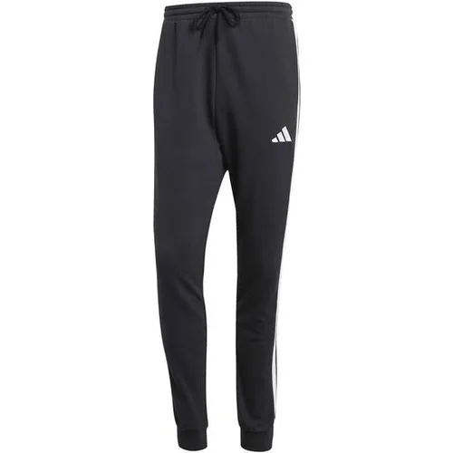 ADIDAS Herren Hose Essentials 3-Streifen French Terry - Modische Hosen mit weichem French-Terry-Material für ultimativen Komfort. Ideal für Alltag und Sport, aus mindestens 70% recycelten und erneuerbaren Materialien gefertigt.