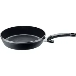 Ceratal Comfort Pfanne 24 cm schwarz - Pfanne aus hochwertigem Aluminium und Keramik, hohe Temperaturbeständigkeit, leicht zu reinigen, ideal für modernes Kochen mit 24 Monaten Garantie von Fissler.