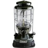 Northstar Benzin-Laterne, Benzinlampe - Campingzubehör, leistungsstarke Benzinlampe mit 1138 Lumen für optimale Beleuchtung bei Nacht im Freien.