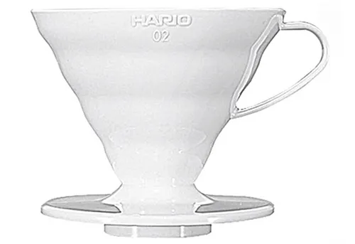 HARIO Kaffeefilter Gr.02 V60 Porzellan weiß mit Maßlöffel in weiß von HARIO
