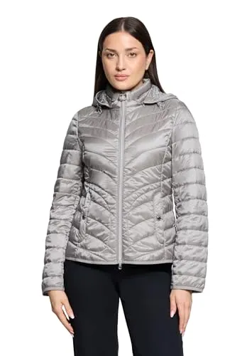 Betty Barclay Collection (264) Jacke Watte in Ghost Gray - Leicht taillierte Jacke mit abnehmbarer Kapuze und praktischem Zweiwege-Reißverschluss. Ideal für den Alltag und angenehm zu tragen dank hochwertiger Materialien.