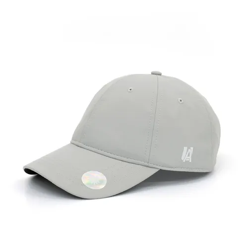 Universal Athletics Basecap mit UV-Schutz 50+ von Universal Athletics