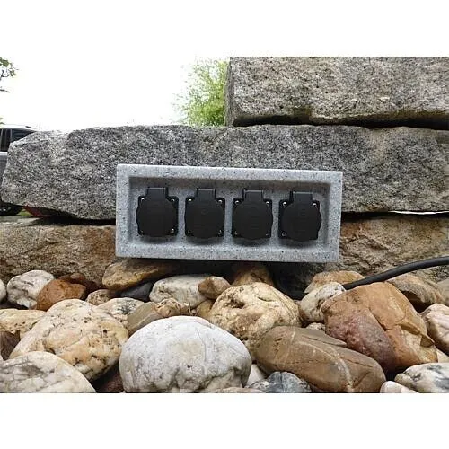 Gartensteckdose 4-Fach, IP44 – Wetterfest für Ihren Garten - Steckdosen & Zubehör – Perfekt für die Wand- oder Bodenmontage, ideal für den Außenbereich und wetterfest mit IP44 Schutz.