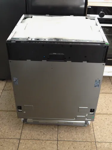 BEKO vollintegrierbarer Geschirrspüler BDIN38641D, 16 Maßgedecke Schnellprogramm
