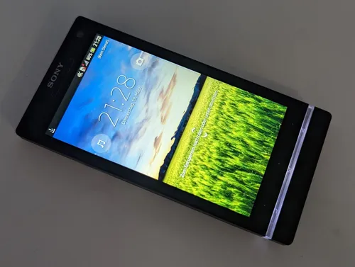 Produktbild Sony Xperia S Smartphone, 4,3 Zoll HD Display
