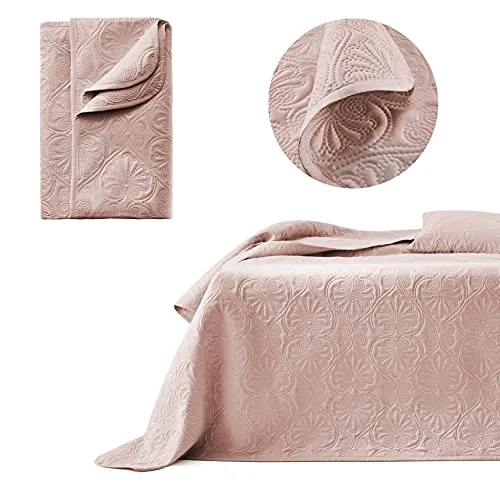 ROOM99 Leila Elegante Tagesdecke in Puderrosa 200 x 220 cm Vielseitige Wohndecke als Bettüberwurf oder Sofaüberwurf Überwurfdecke für Bett und Sofa Steppdecke Stil Ideal als Bedspread