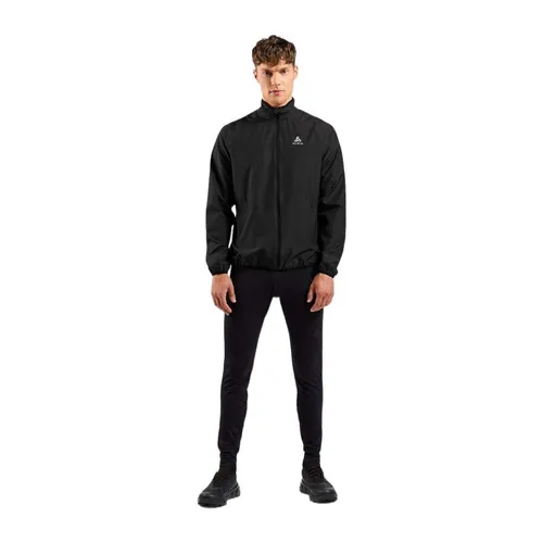 Odlo Herren Essential Light Laufjacke, Schwarz, L EU - Radjacke aus 100% recyceltem Polyester mit winddichtem Schutz und praktischer Seitentasche. Optimal für Trail-Running dank gezielter Belüftungszonen für maximale Atmungsaktivität.