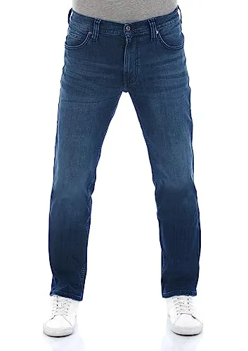 Mustang Jeans Herren Stretch Straight Fit Tramper Jeanshose - Hochwertige Jeans für Herren im Straight Fit mit bequemen Stretchanteil, ideal für jeden Tag. Stylisches Design in Schwarz, perfekt für moderne Looks.